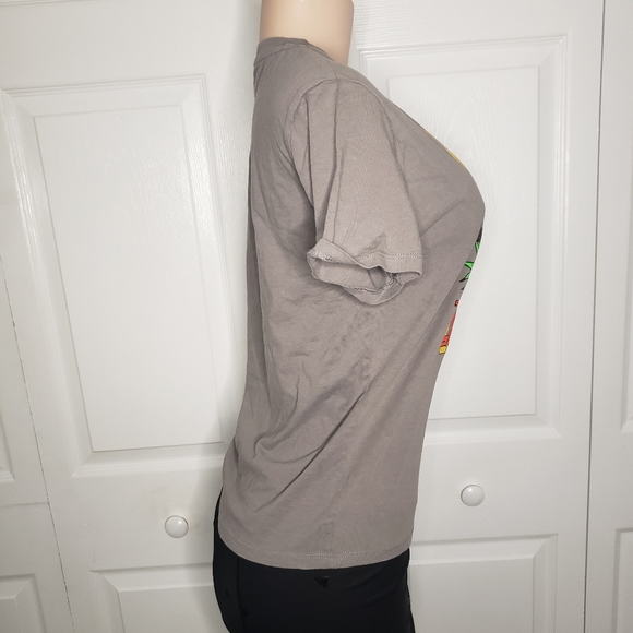 Disney Lion King Shirt Simba, Timon, Pumbaa Distressed Print T-Shirt - Picture 3 of 6